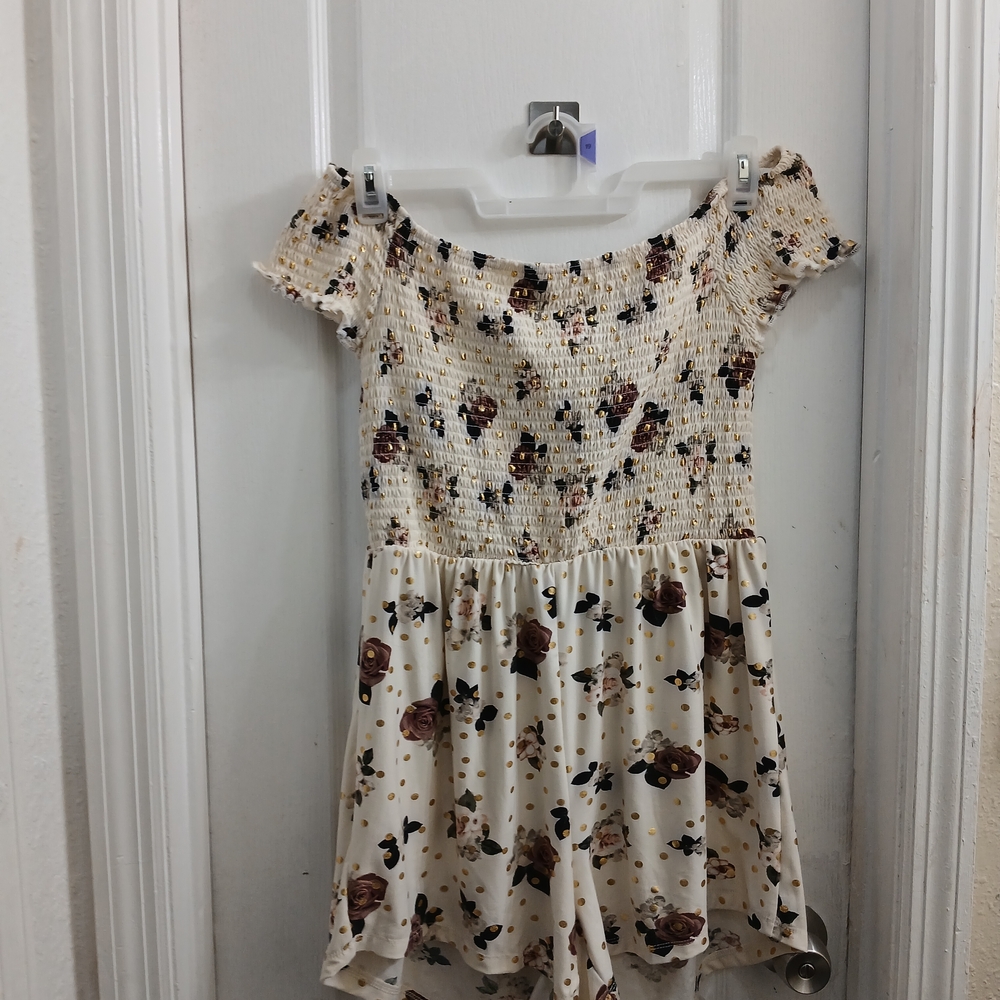 NWOT J for Justify Floral Print Smocked Romper Cream Gold 1X